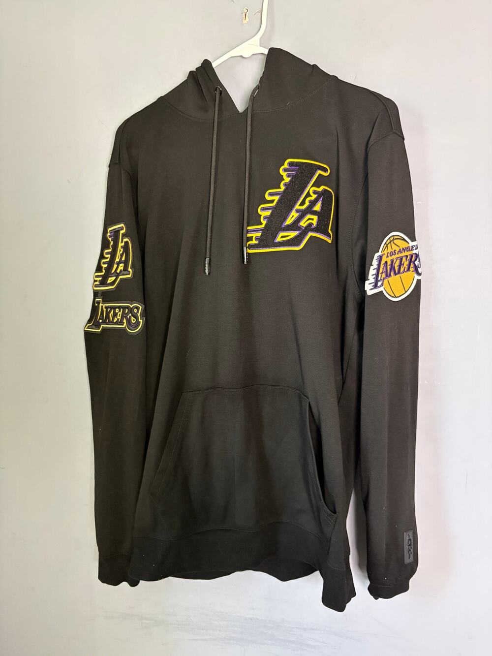 Pro Standard Lakers Hoodie L Black Chenille